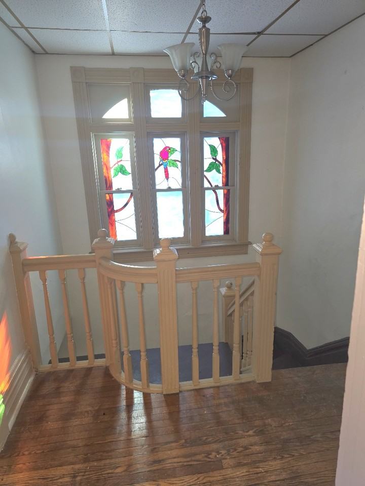 2614 Broad Ave #2ndFL - Photo 4 of 9