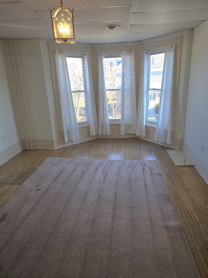 2614 Broad Ave #2ndFL - Photo 7 of 9