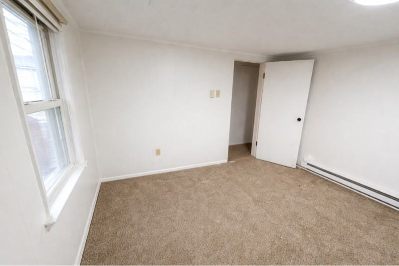 25 Penn St #1-2 - Photo 6 of 9