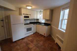 Garden Ct #5 - Photo 1 of 1