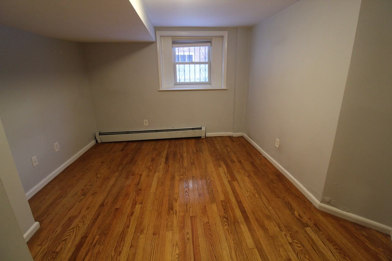 Garden Ct #5 - Photo 5 of 7