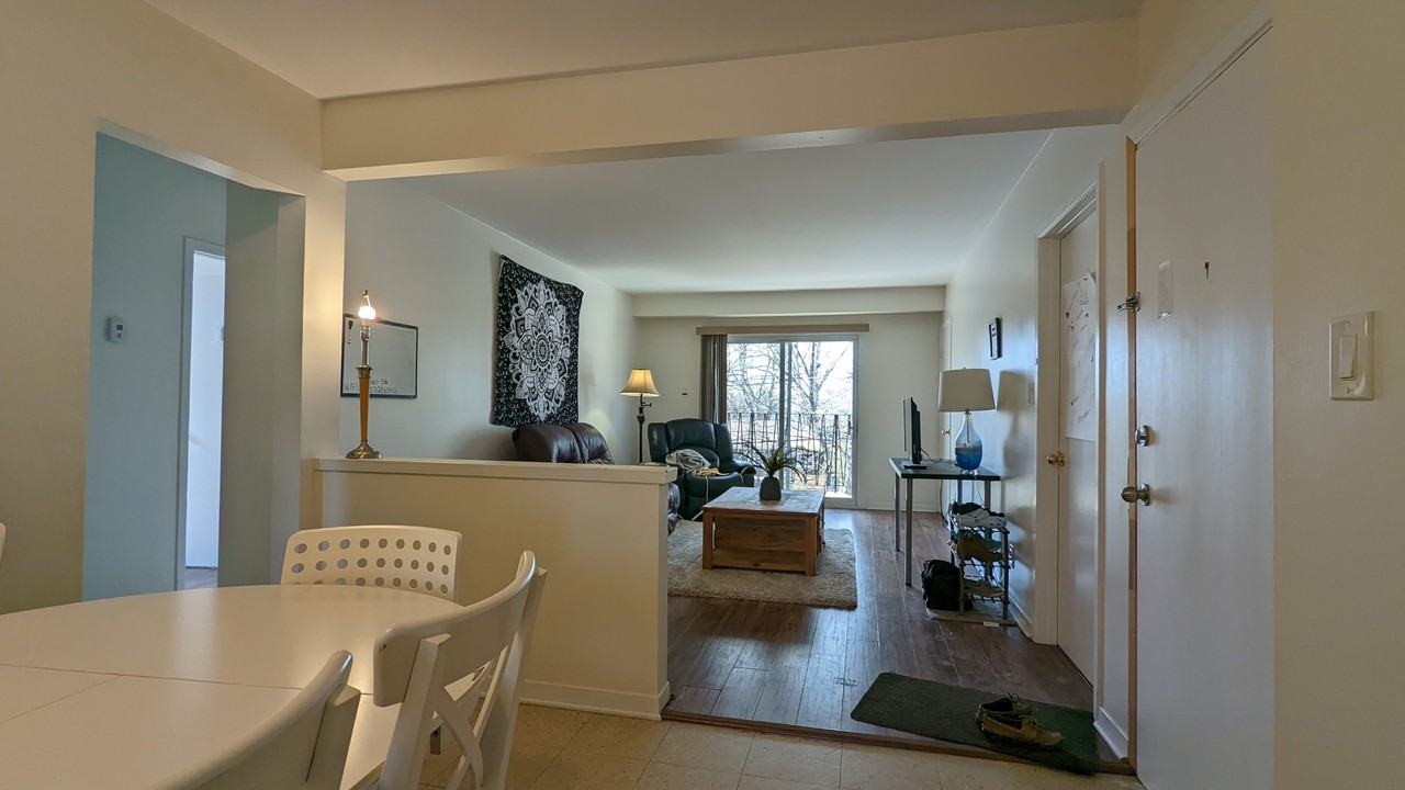 382-384 Glenridge Avenue - Photo 4 of 25