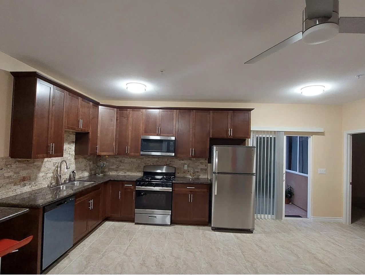 709 Vale View Drive - Photo 4 of 13