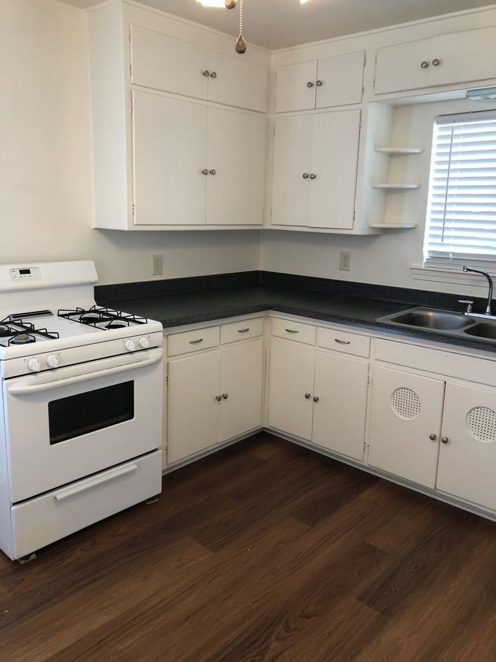 1000 El Tejon Ave #NA - Photo 4 of 10