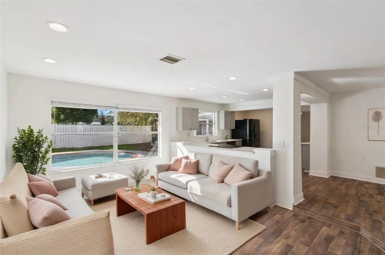 2218 King Richards Ct #NA - Photo 2 of 7