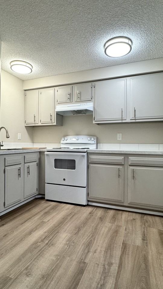 3829 Colby Ave #9 - Photo 5 of 19