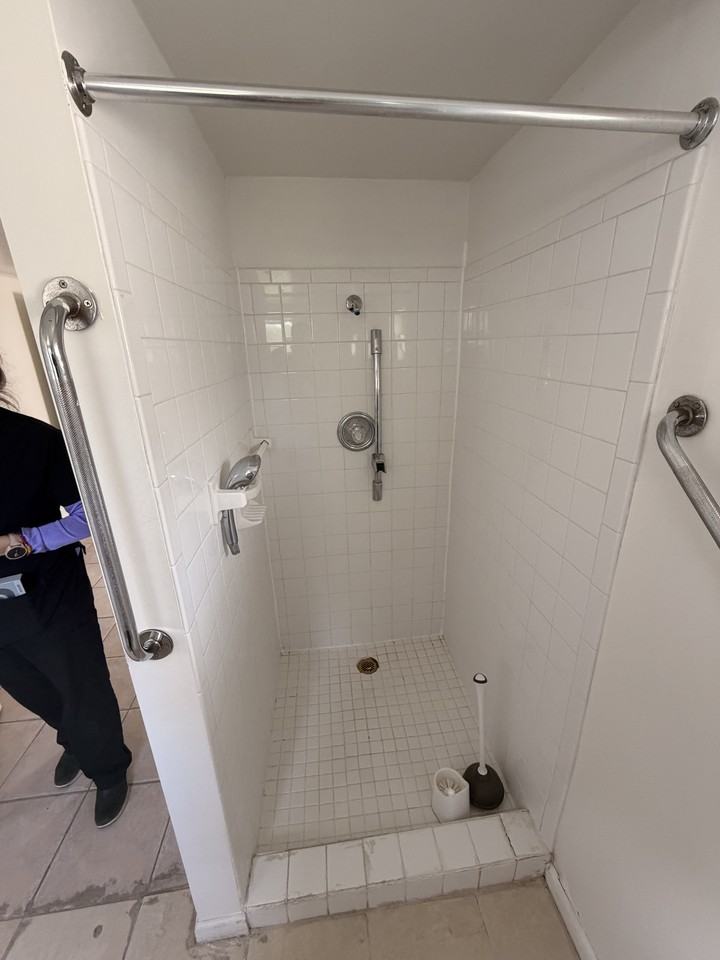 324 Fleming Ave #NA - Photo 4 of 7