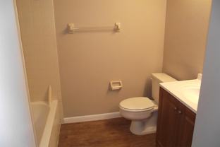 5293 Vineland Rd - Photo 1 of 1