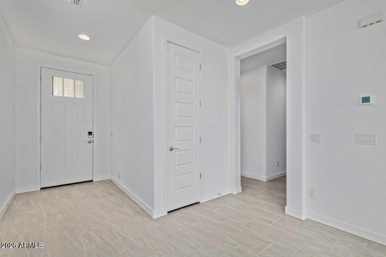 2168 W Burnside Trl - Photo 3 of 25