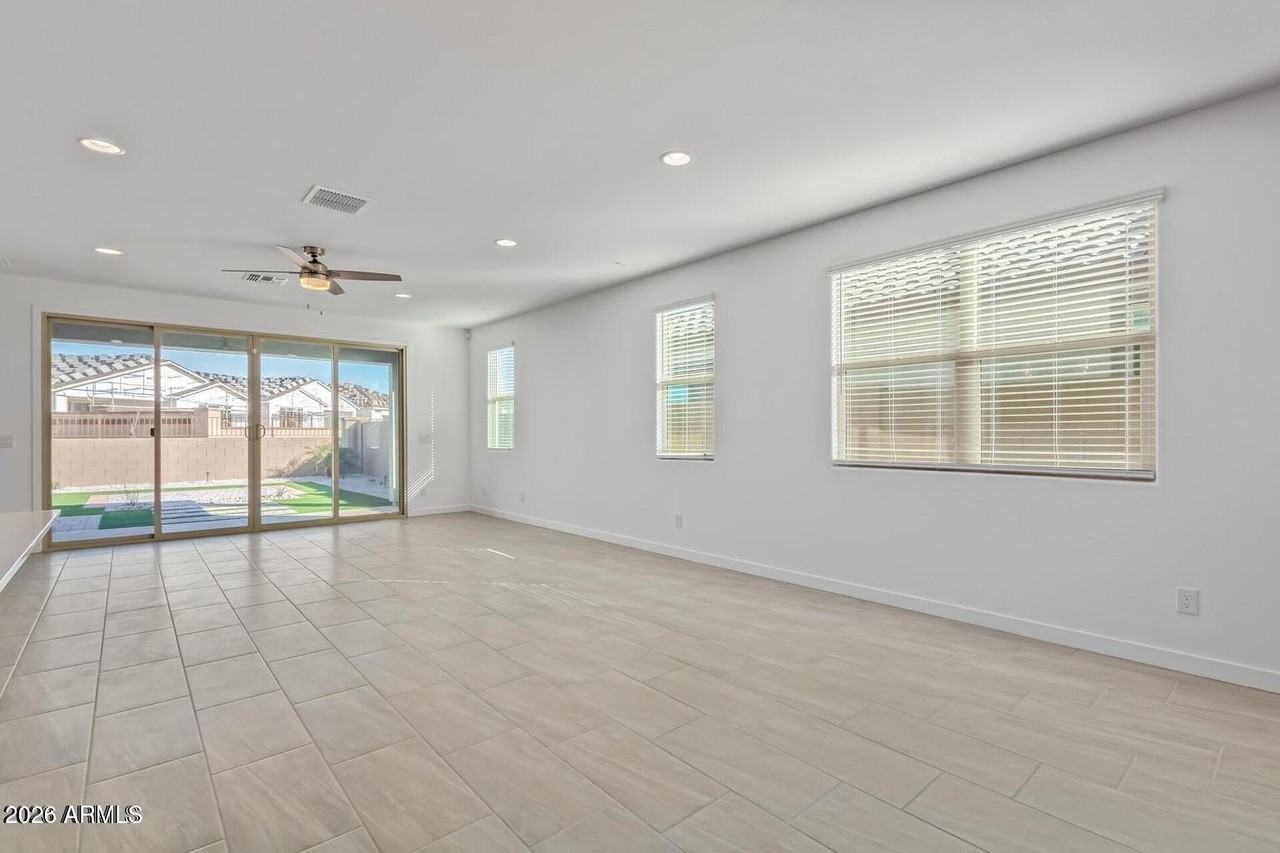 2168 W Burnside Trl - Photo 5 of 25