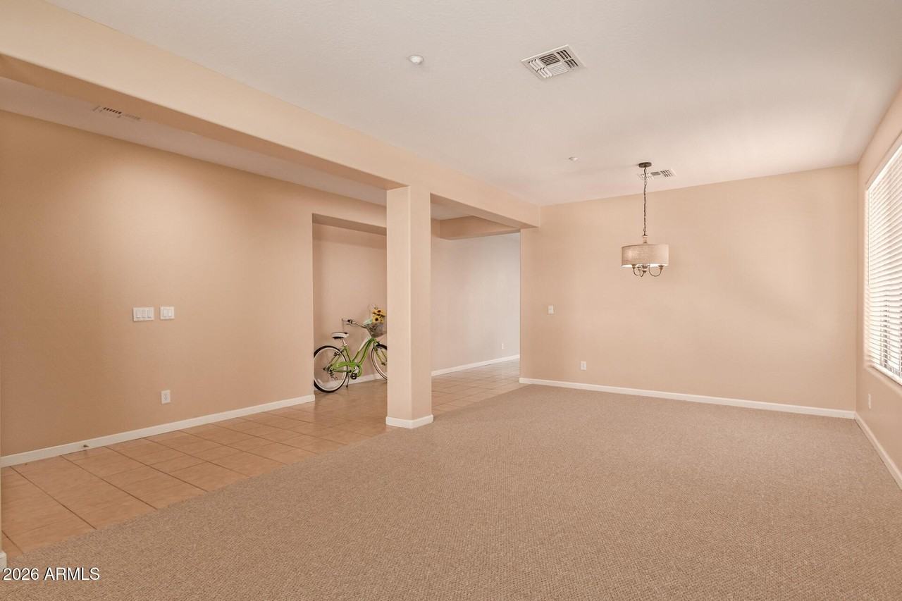 41025 N Prestancia Dr - Photo 4 of 49