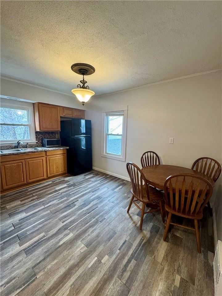 59 Clark Ave - Photo 2 of 16