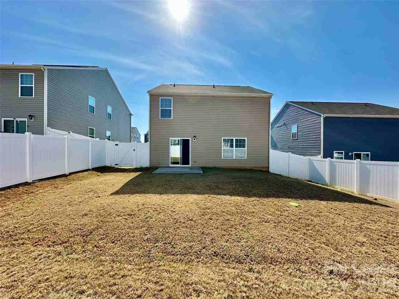 1603 Blue Velvet Ln - Photo 2 of 37