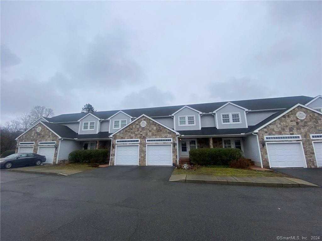 105 Lantern Ct Unit 105 - Photo 2 of 6