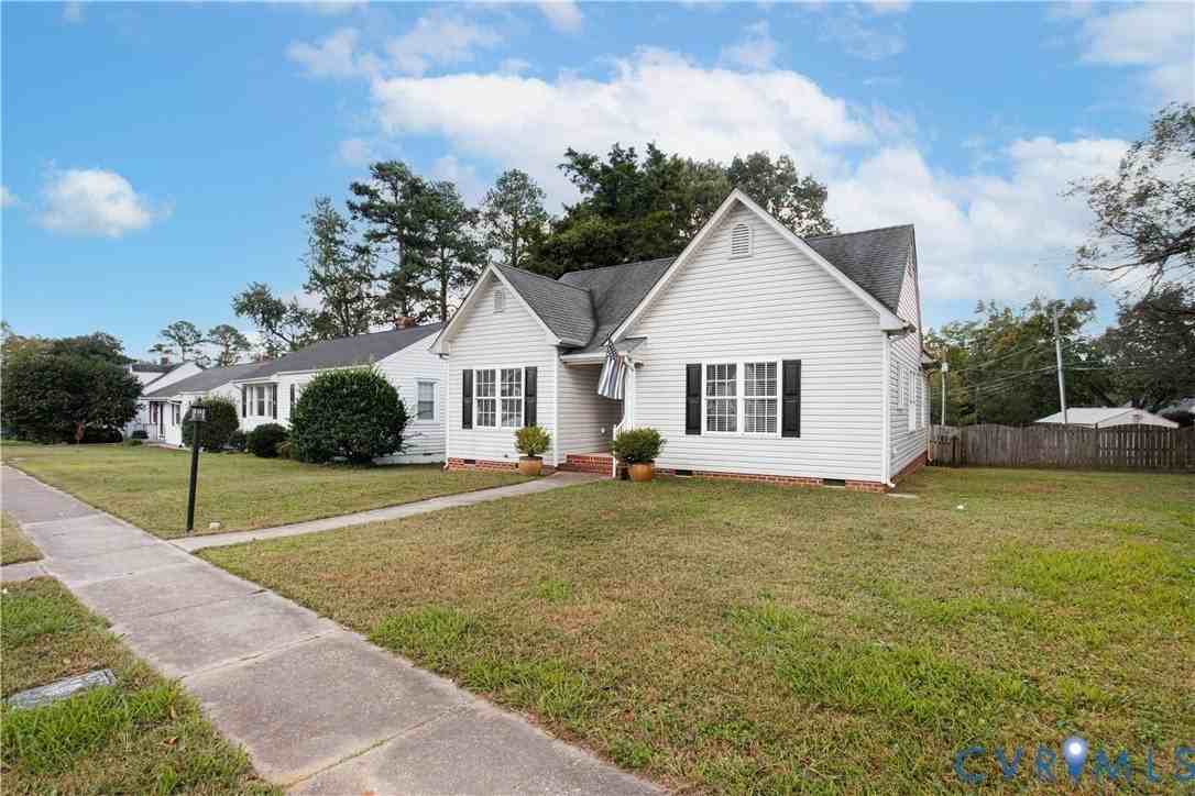 6817 Kensington Ave - Photo 2 of 26