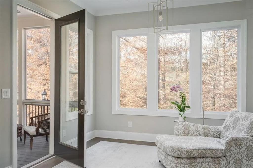 4518 Collins Ave - Photo 3 of 22