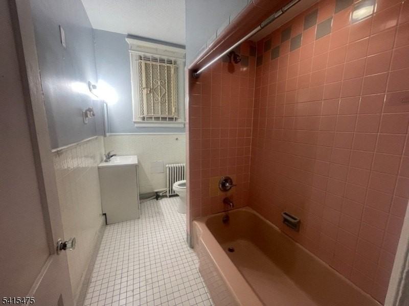 43 Mapes Ave #2L - Photo 4 of 7