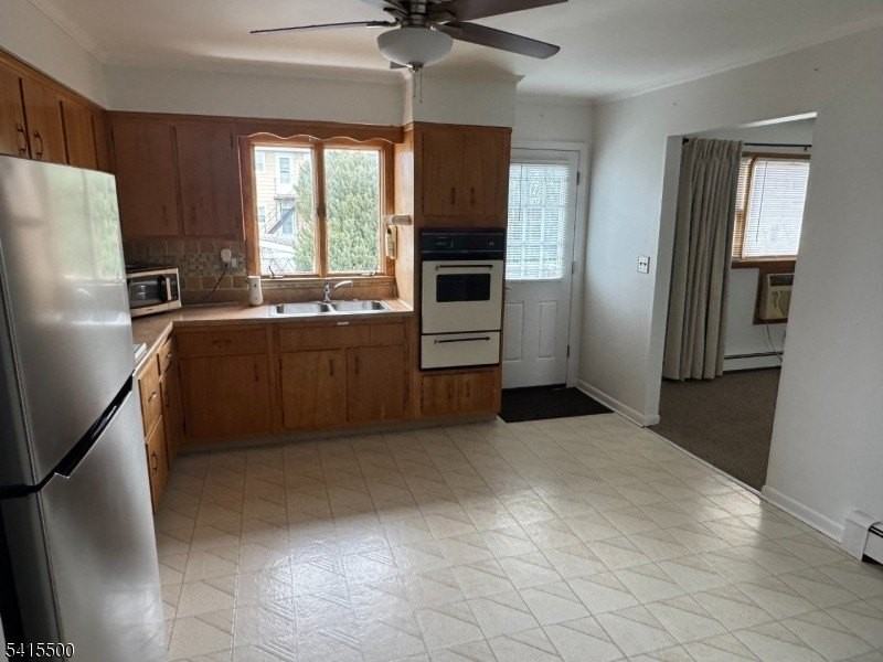 83 Maple Ave - Photo 2 of 12