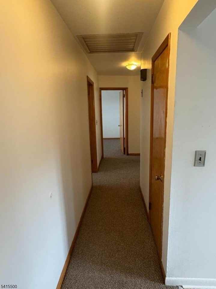 83 Maple Ave - Photo 5 of 12