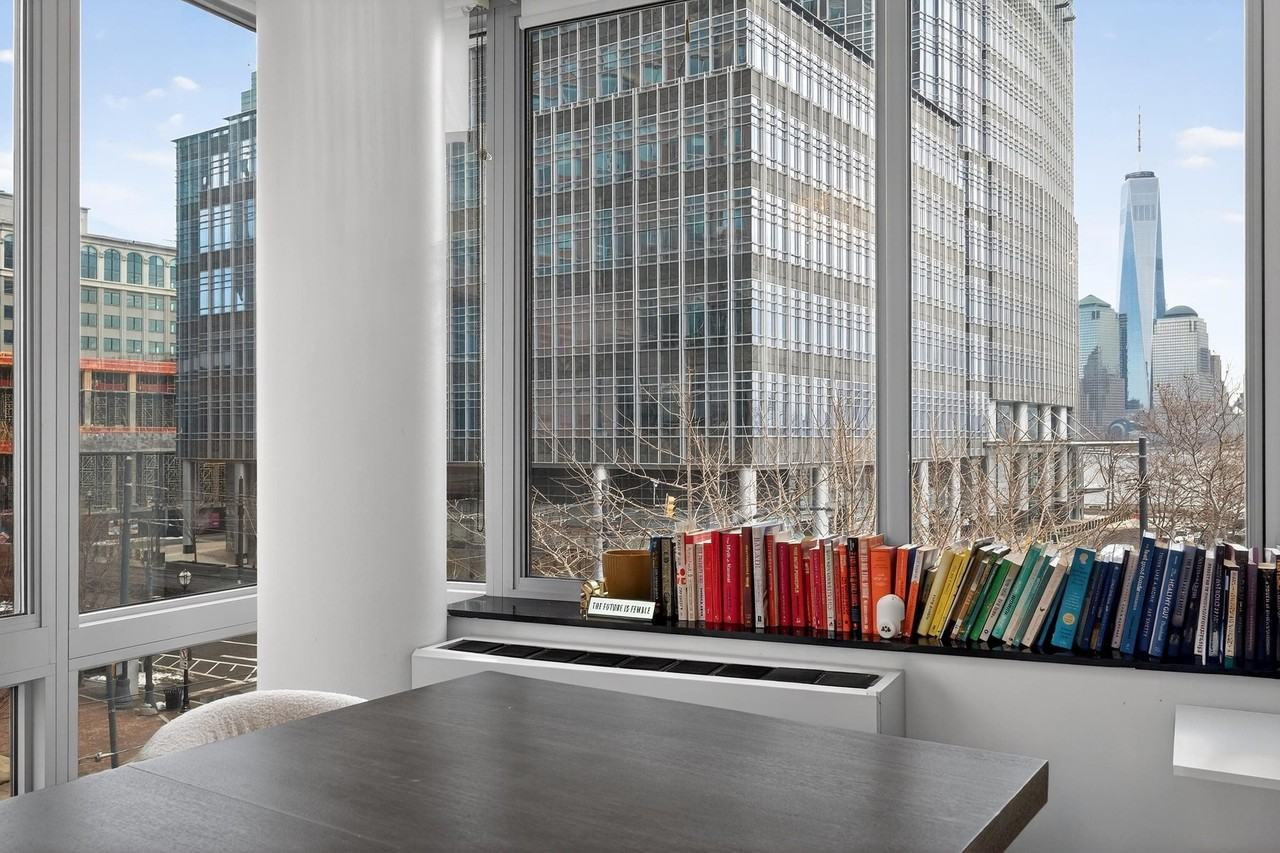 25 Hudson St #401 - Photo 4 of 22