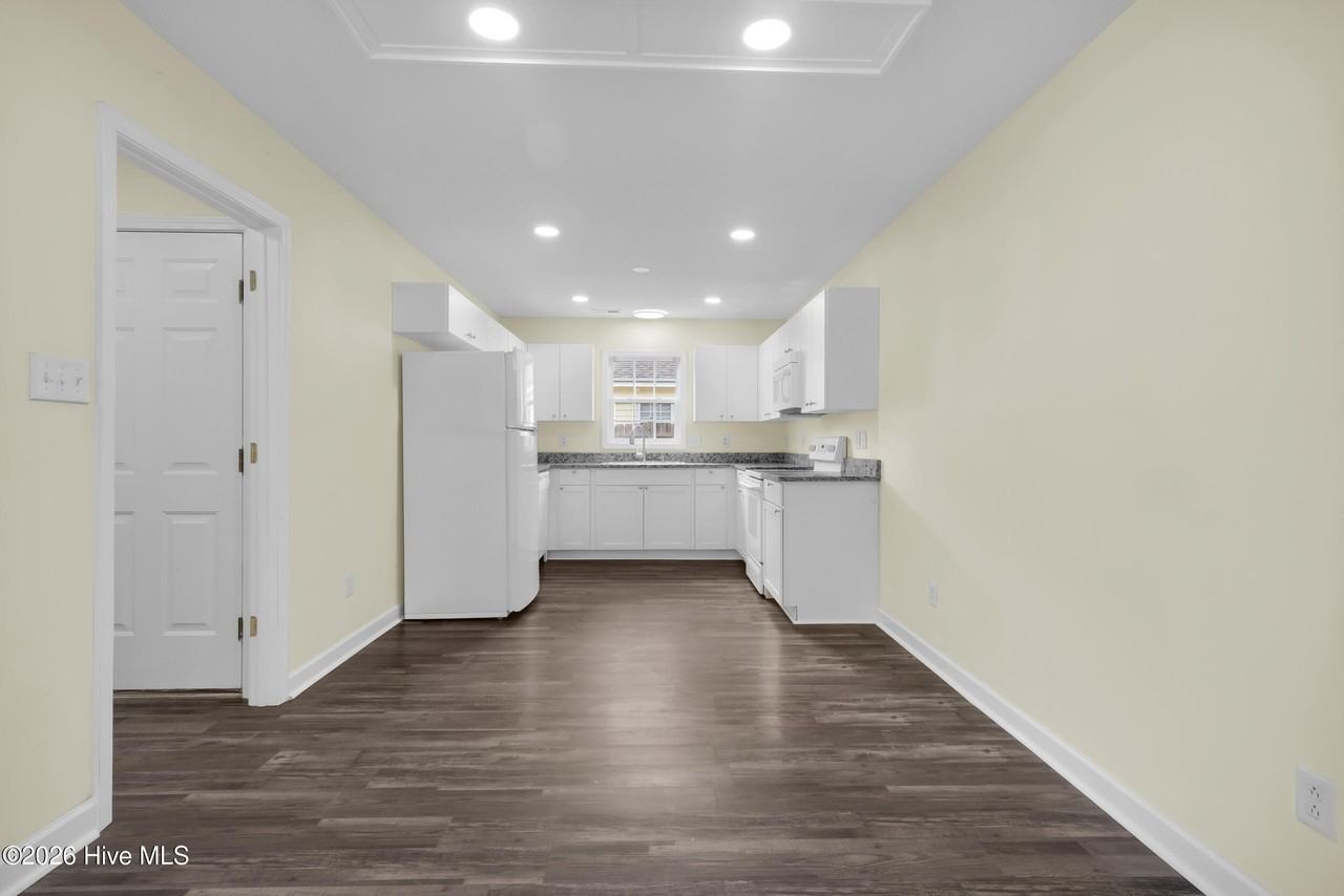 216 Attmore Dr - Photo 6 of 24