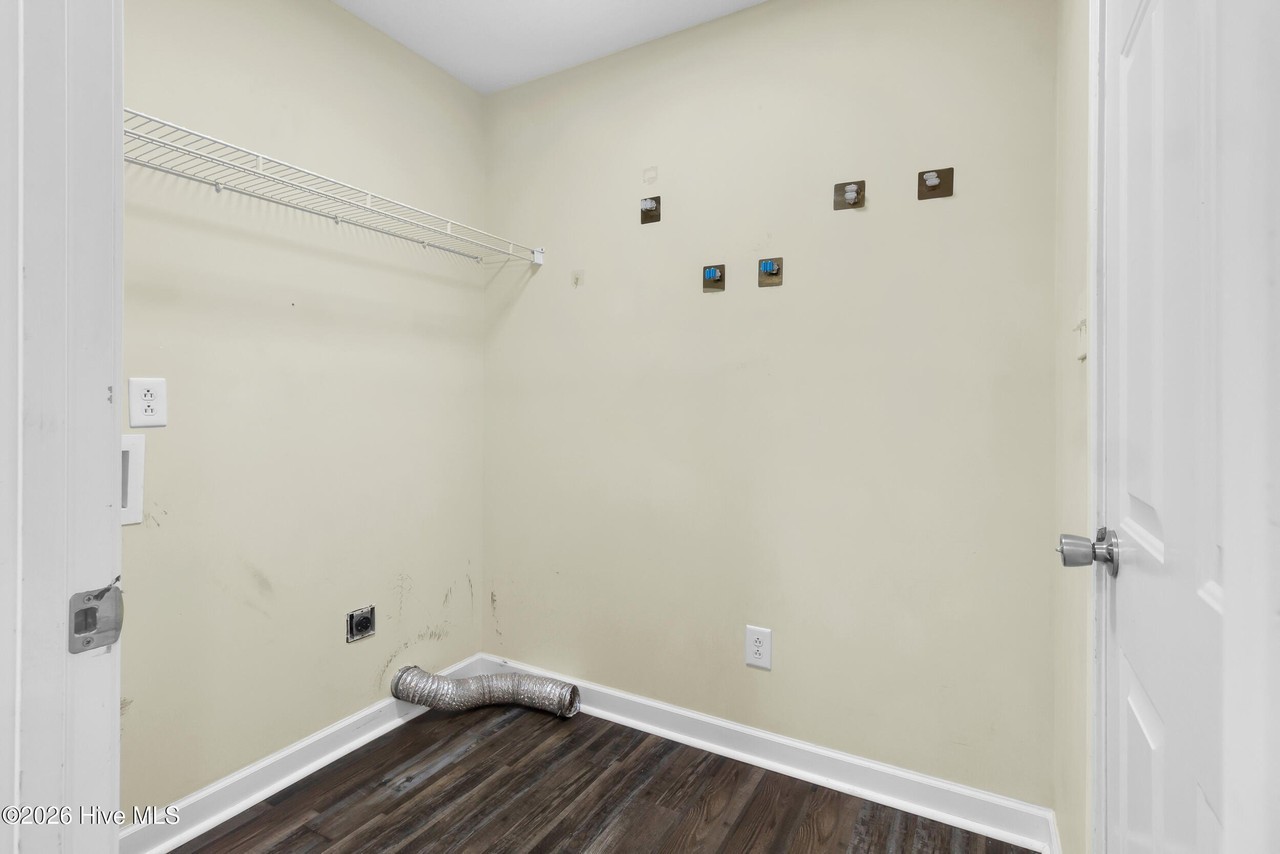 216 Attmore Dr - Photo 7 of 24