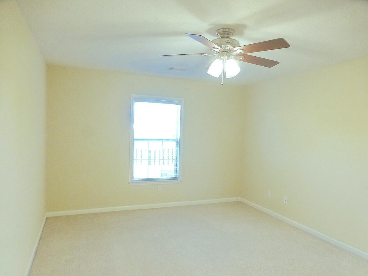 7014 Reagan Cir - Photo 5 of 8