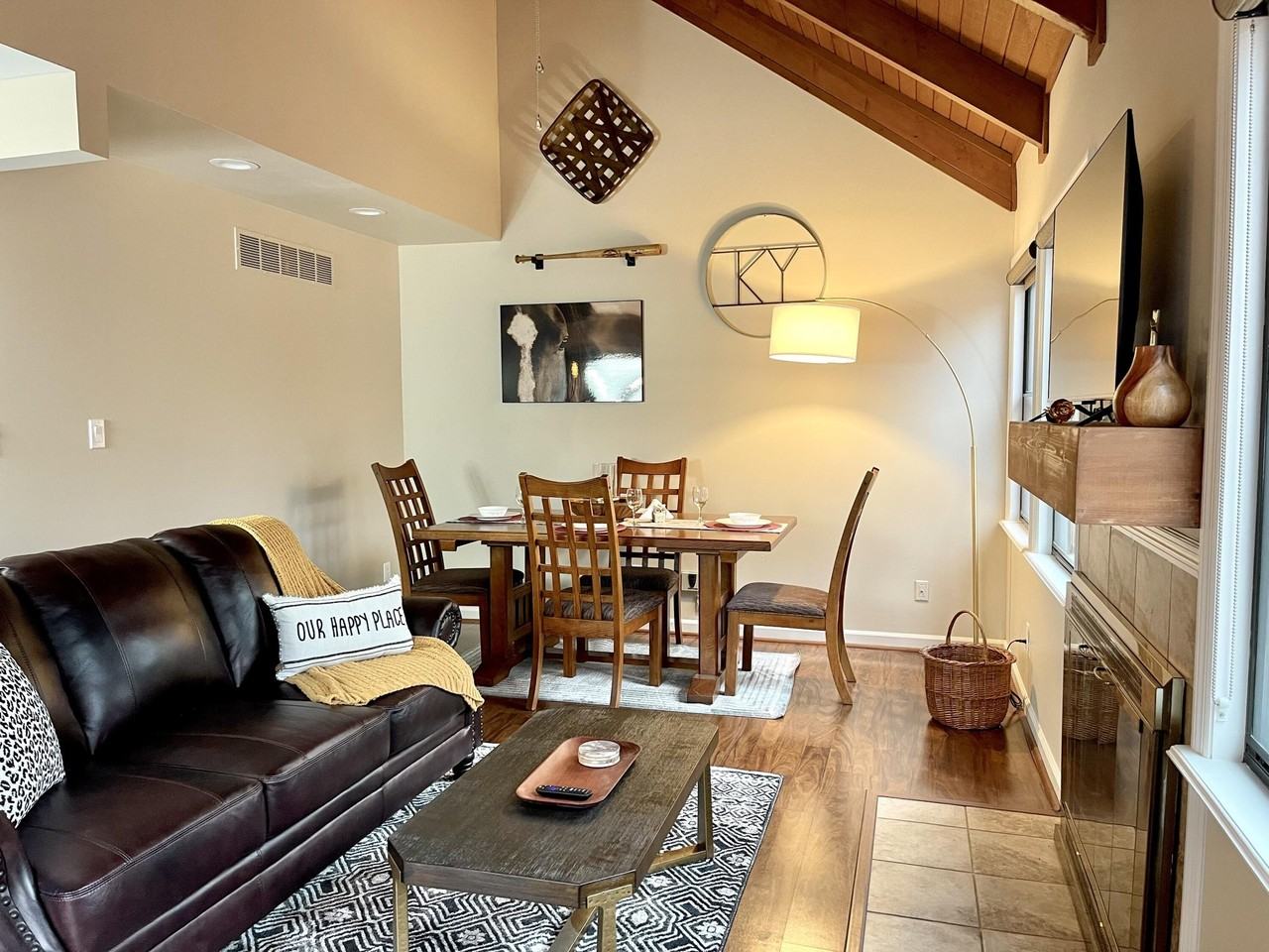 5344 Sleepy Hollow Dr - Photo 6 of 42