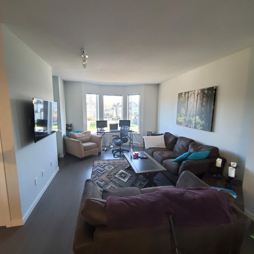 8138 204 Street - Photo 5 of 21