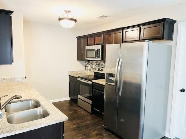 1081 Darren Cir E - Photo 7 of 15