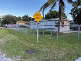 featured image of 918 Nw 24th Ave