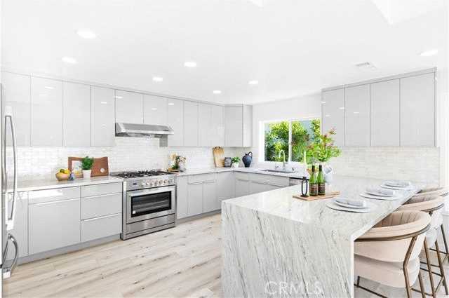 39 Cape Cod - Photo 3 of 8