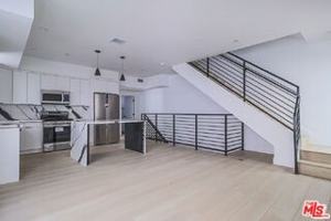 featured image of 11814 1/2 Gilmore St