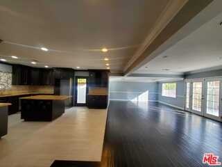 19150 Topham St - Photo 3 of 8