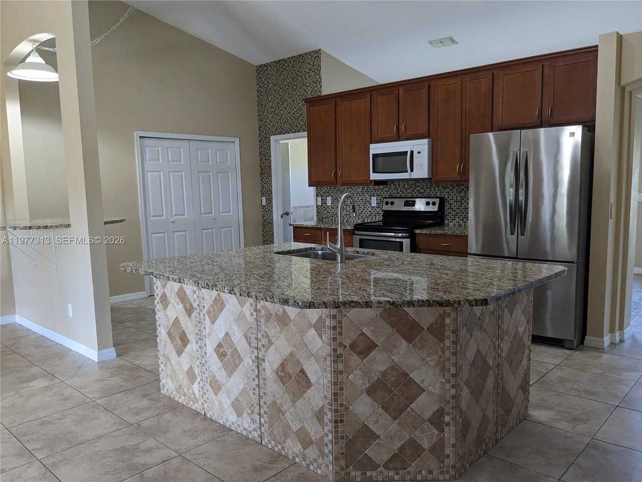 4438 Sw Athena Dr - Photo 4 of 14