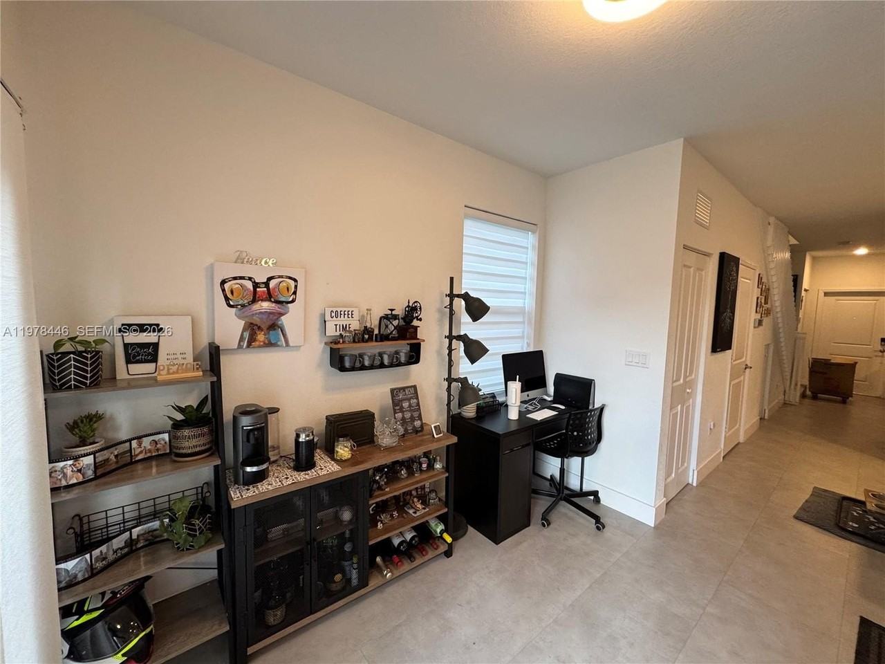 2604 Se 19th St - Photo 5 of 48