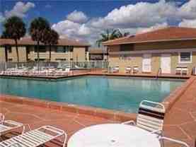 918 Twin Lakes Dr #8M - Photo 1 of 1