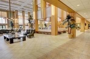 918 Twin Lakes Dr #8M - Photo 5 of 29