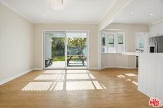 2317 Veteran Ave - Photo 3 of 8