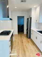 8906 S Harvard Blvd - Photo 4 of 8