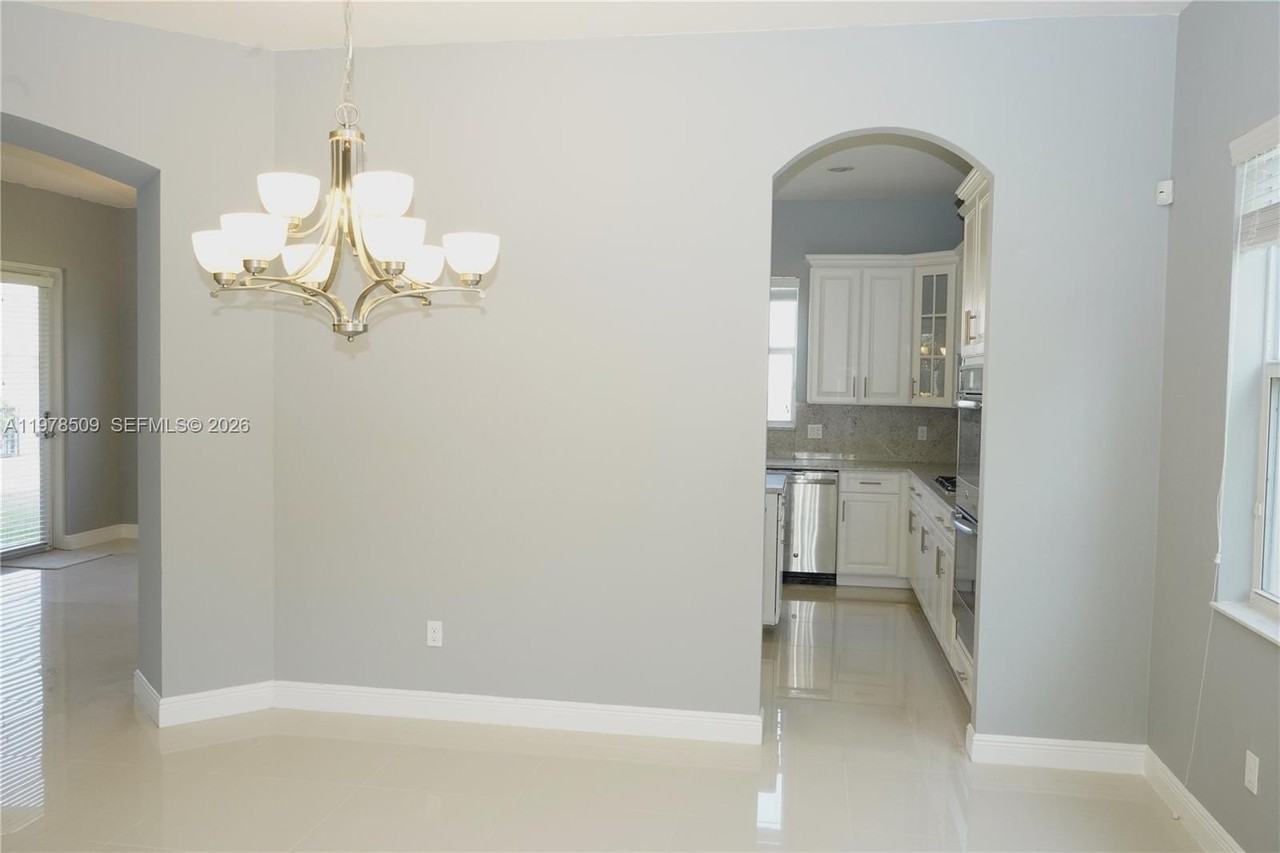 9701 Blue Isle Bay #0 - Photo 6 of 50