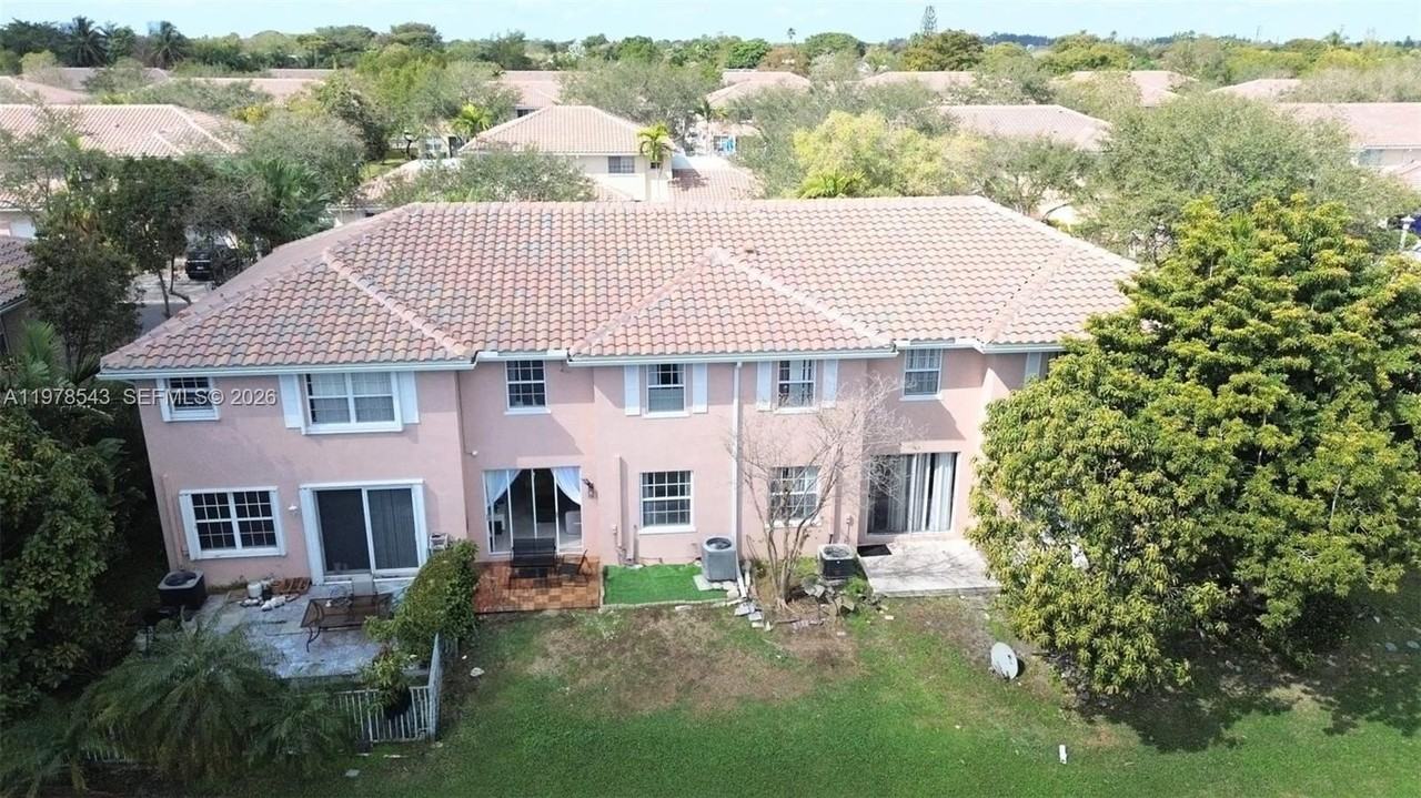 3930 Nw 91st Ter #3930 - Photo 2 of 22