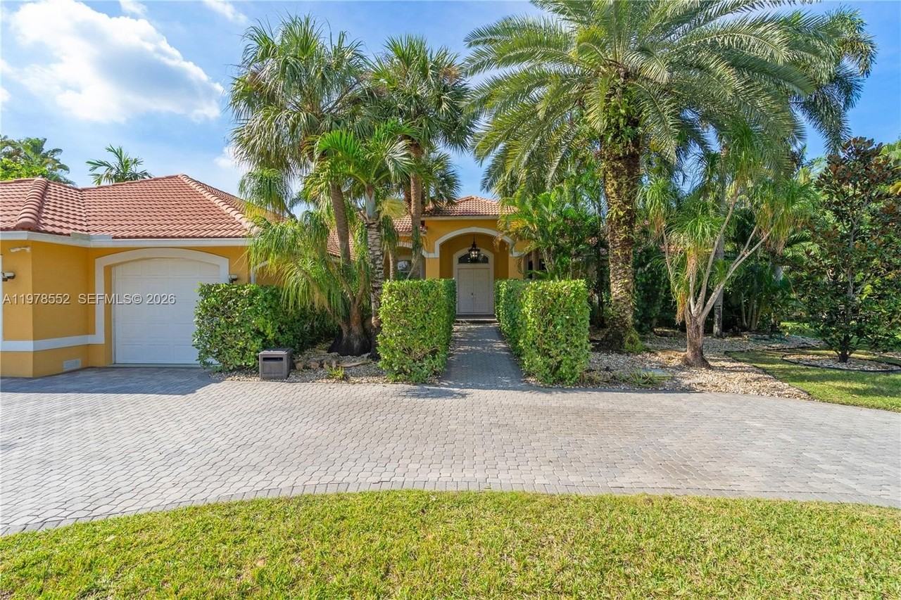 2161 Sw 131st Ter - Photo 5 of 50