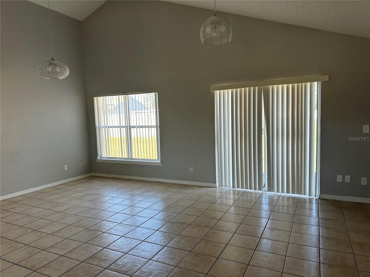 1207 Upstreet Ct - Photo 4 of 22