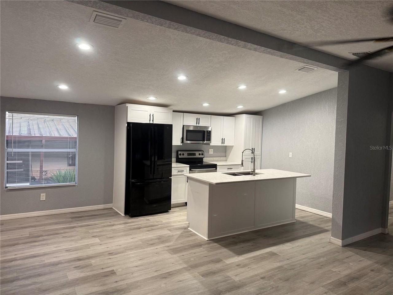 36153 Zinnia Ave - Photo 6 of 7