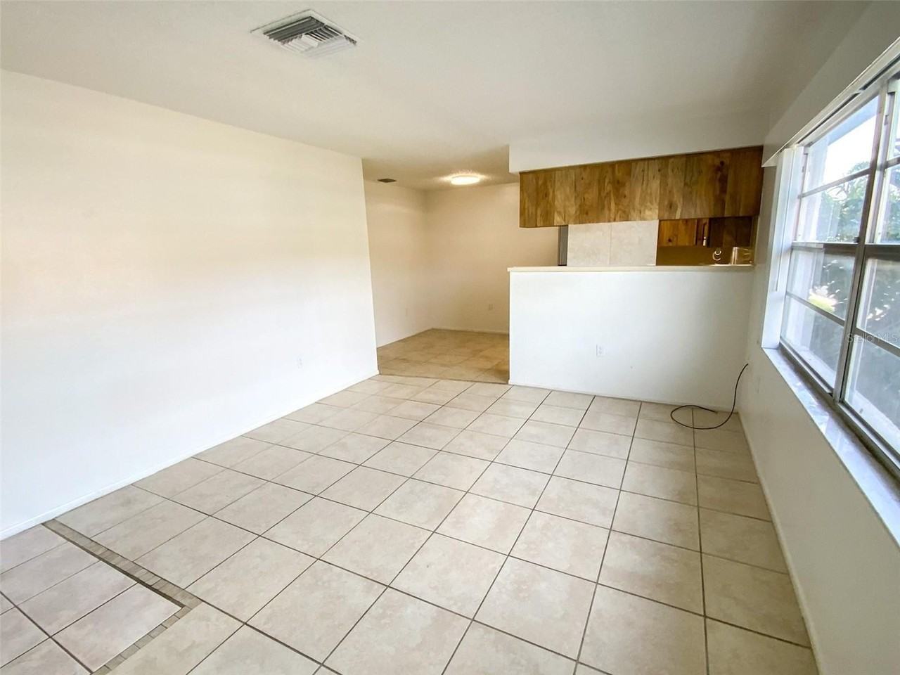 6036 Chesham Dr #5 - Photo 7 of 25