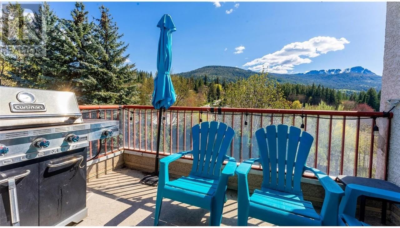 420 Colonial House #302 - Photo 4 of 10