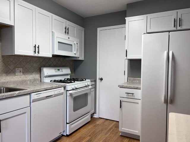 1201 Williamsport Dr Unit 2 - Photo 3 of 8