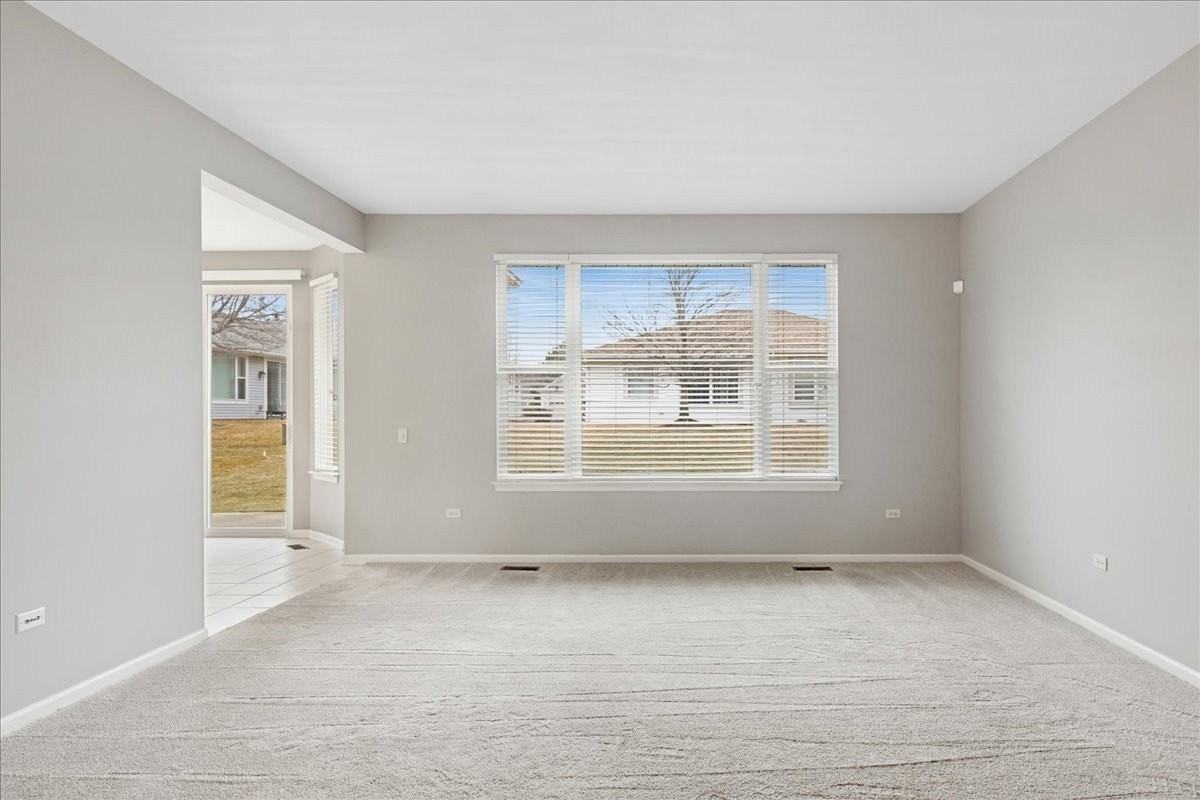 12188 Scenic Rdg - Photo 3 of 17