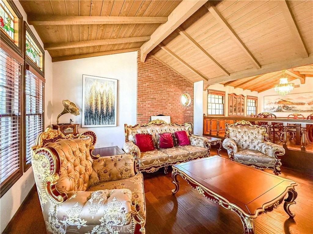 528 W Winnie Way - Photo 5 of 20